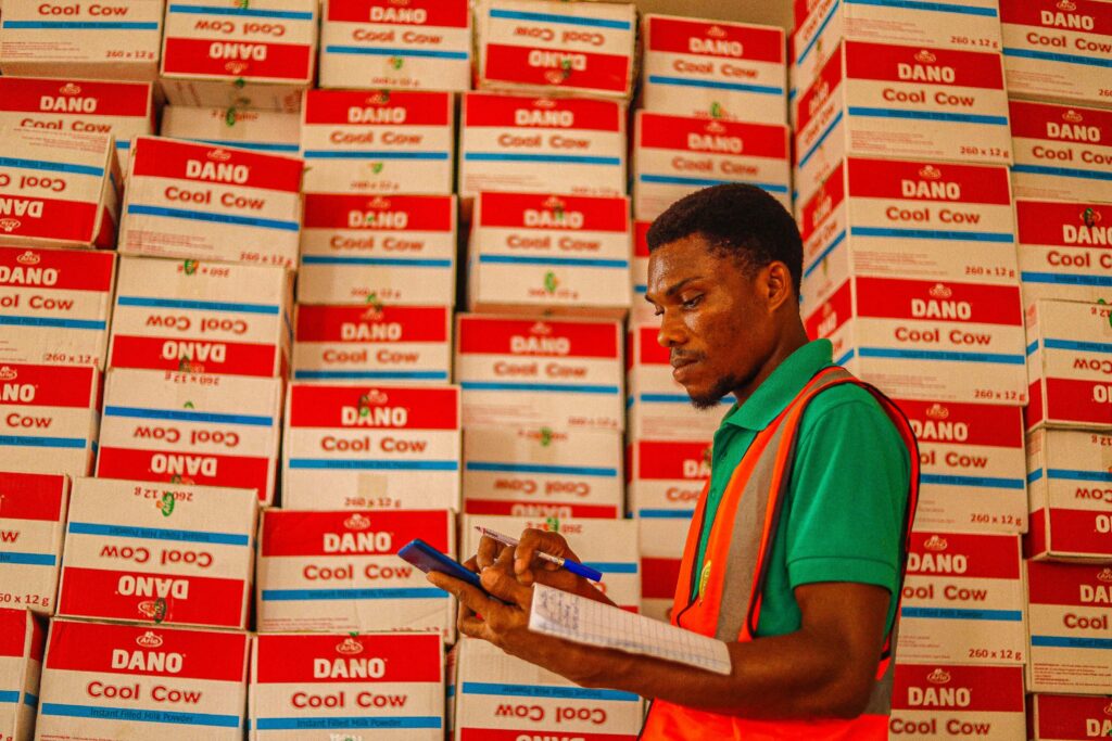 Managing warehouse, stock, order fulfillment, and material movements with manufacturing tracking software