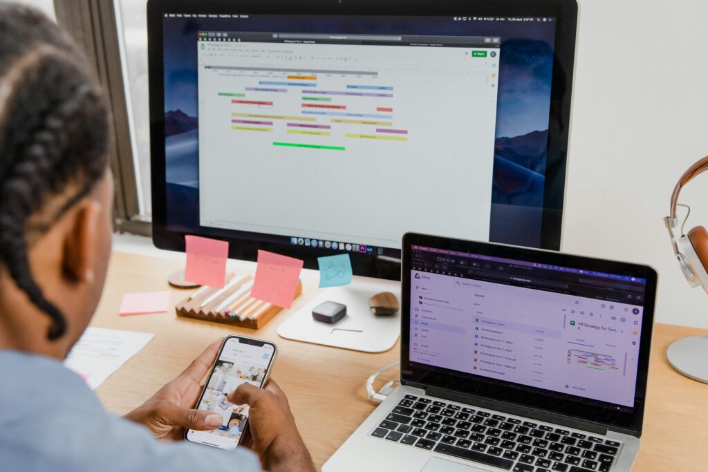 Üretim takip yazılımı ile Shopify mağazalarında stok, sipariş ve üretim süreçlerinin tek merkezden yönetimi